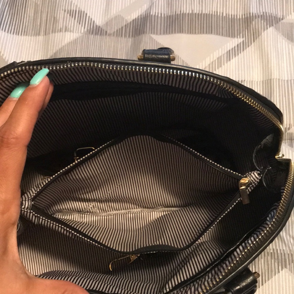 Purse - Picture 2 of 4
